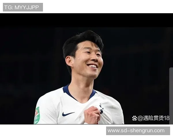 韩国足球传奇人物揭秘老一辈明星球员的辉煌与成就